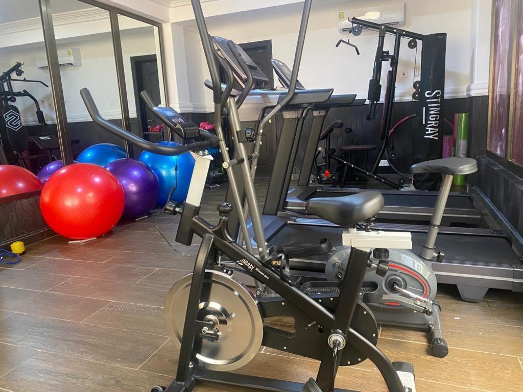 Milton Avenue Suites Akra Dış mekan fotoğraf